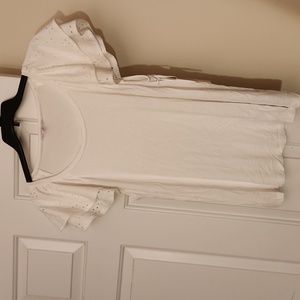 Women's 1X ruffle short sleeve top.  White by Candies. New with tags.
